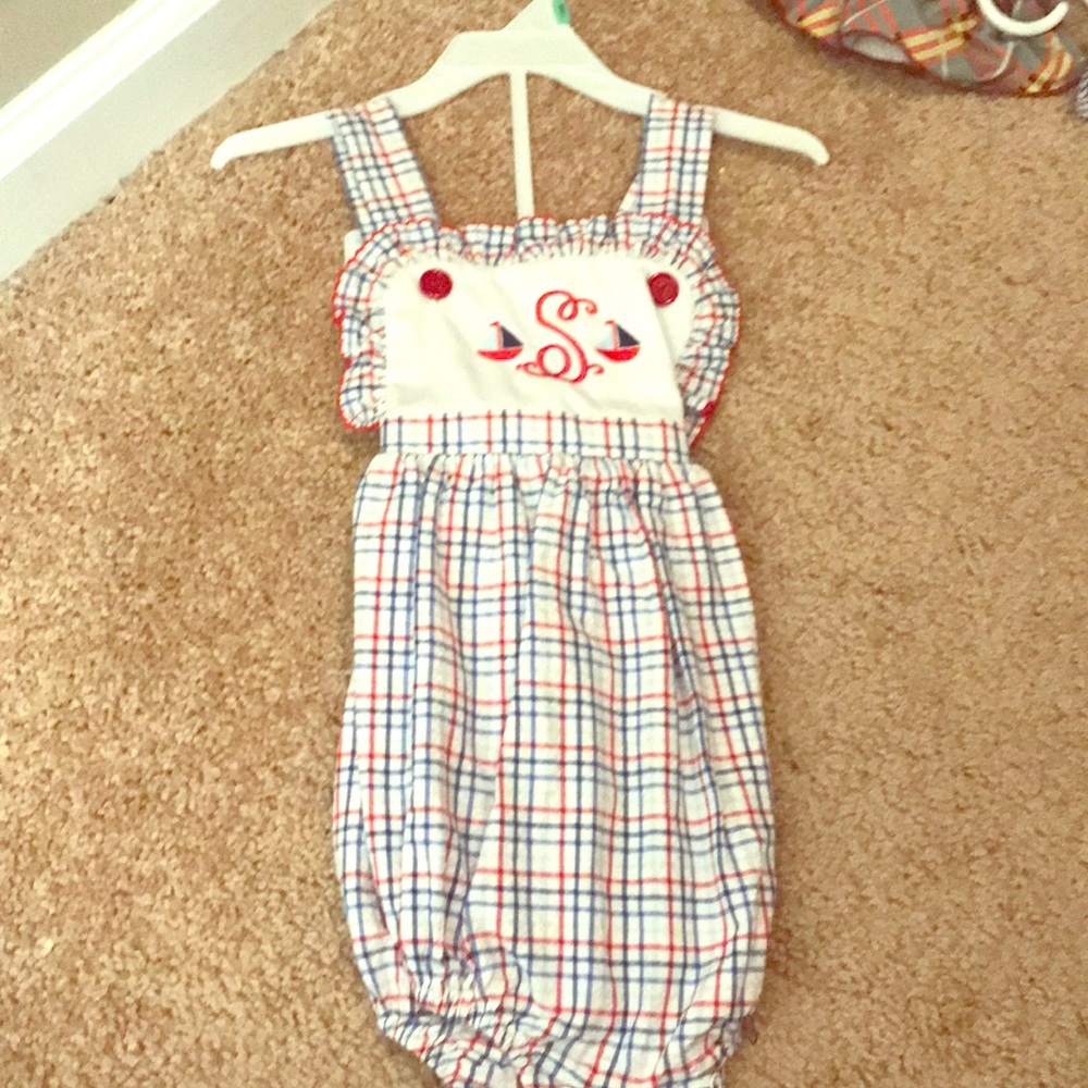 “S” sail boat bubble